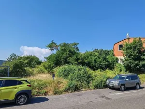 Dražba ubytování, Znojmo, Suchohrdelská, 2500 m2
