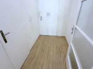 Pronájem bytu 1+kk, Praha - Nové Město, Štěpánská, 32 m2