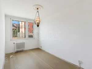 Prodej bytu 2+kk, Praha - Libeň, K Okrouhlíku, 42 m2