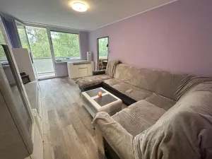 Pronájem bytu 3+1, Praha - Kobylisy, Mirovická, 78 m2