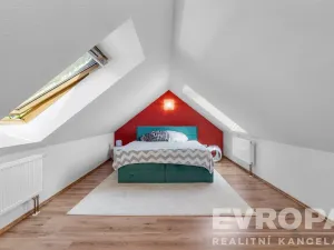 Prodej rodinného domu, Hybrálec, 225 m2