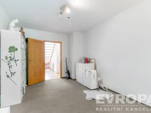 Prodej rodinného domu, Hybrálec, 225 m2