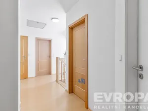 Prodej rodinného domu, Hybrálec, 225 m2
