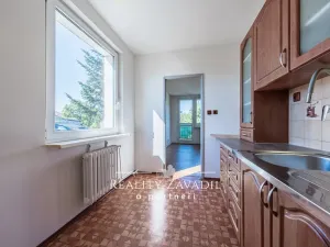 Pronájem bytu 2+1, Praha - Lhotka, U lesa, 60 m2