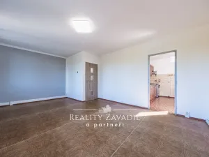 Pronájem bytu 2+1, Praha - Lhotka, U lesa, 60 m2