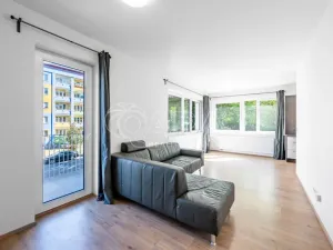 Pronájem bytu 1+kk, Praha - Strašnice, Štěchovická, 42 m2