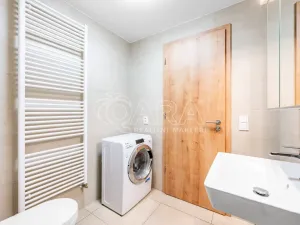 Pronájem bytu 1+kk, Praha - Strašnice, Štěchovická, 42 m2
