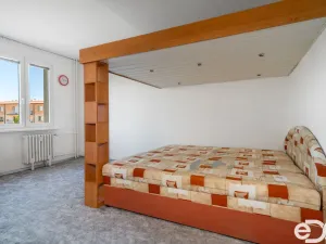 Pronájem bytu 2+1, Holice, Na Mušce, 54 m2