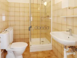 Pronájem bytu 1+kk, Praha, Podbabská, 28 m2
