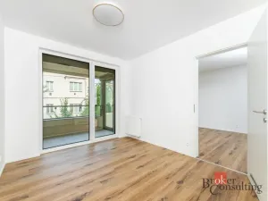 Pronájem bytu 2+kk, Praha - Smíchov, Plzeňská, 51 m2
