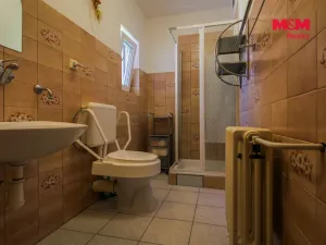 Prodej rodinného domu, Lipová-lázně, 233 m2