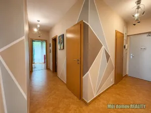 Pronájem bytu 3+kk, Praha - Hrdlořezy, Nad Smetankou, 89 m2