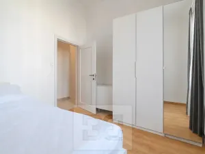 Pronájem bytu 2+1, Praha - Vinohrady, Velehradská, 42 m2