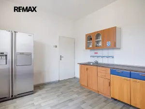 Pronájem skladu, Rudná, Masarykova, 1270 m2