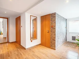 Prodej rodinného domu, Lukovany, 192 m2