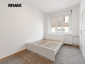 Pronájem bytu 2+kk, Praha - Dejvice, Na Špitálce, 55 m2