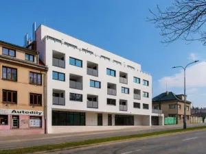 Prodej bytu 2+kk, Praha - Vysočany, Spojovací, 87 m2