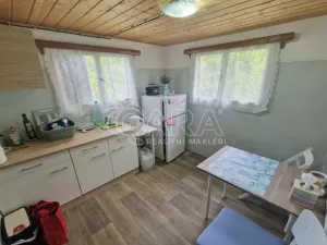 Prodej chaty, Černolice, V Dolečku, 38 m2