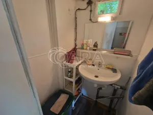 Prodej chaty, Černolice, V Dolečku, 38 m2