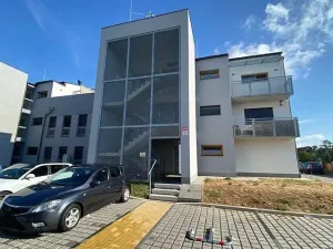 Pronájem bytu 2+kk, Znojmo, Třešňová, 59 m2