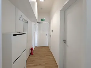 Pronájem bytu 1+kk, Brno, Komárovská, 29 m2