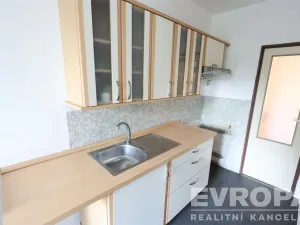 Prodej bytu 3+1, Praha - Petrovice, Rezlerova, 71 m2