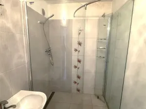 Prodej bytu 3+1, Praha - Petrovice, Rezlerova, 71 m2