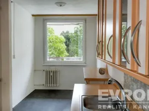 Prodej bytu 3+1, Praha - Petrovice, Rezlerova, 71 m2