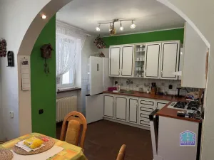 Prodej bytu 3+kk, Plzeň - Jižní Předměstí, Antonína Uxy, 70 m2