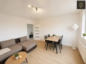 Prodej bytu 3+1, Bitozeves, 71 m2