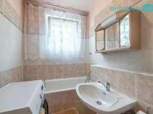 Prodej bytu 2+1, Horní Slavkov, Poštovní, 51 m2