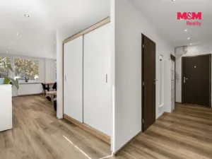 Prodej bytu 3+kk, Králův Dvůr, Pod Hájem, 76 m2