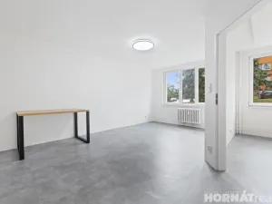 Prodej bytu 2+kk, Hostivice, Kmochova, 47 m2
