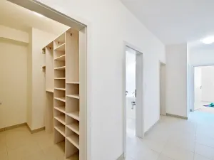 Pronájem bytu 3+kk, Praha - Karlín, U Mlýnského kanálu, 82 m2
