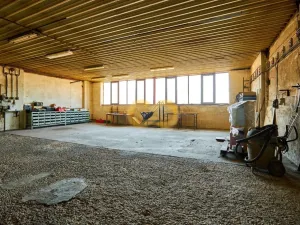 Prodej výrobních prostor, Háje, 6412 m2