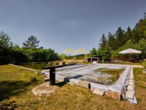 Prodej skladu, Háje, 6412 m2