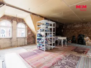Prodej rodinného domu, Kravaře, Náměstí, 180 m2
