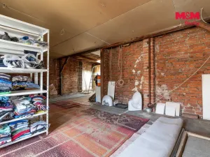 Prodej rodinného domu, Kravaře, Náměstí, 180 m2