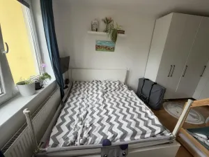 Pronájem bytu 2+kk, Praha - Řeporyje, Wiesenthalova, 50 m2