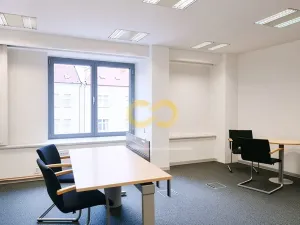 Pronájem kanceláře, Písek - Vnitřní Město, Alšovo nám., 200 m2