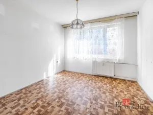 Prodej bytu 3+1, Volary, Sídl. Míru, 65 m2