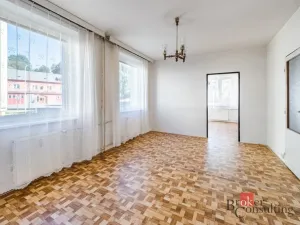 Prodej bytu 3+1, Volary, Sídl. Míru, 65 m2