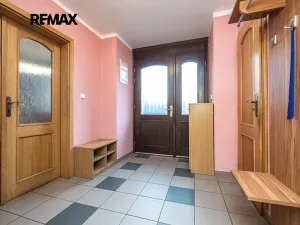 Pronájem rodinného domu, Mirošovice, Senohrabská, 150 m2