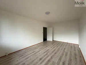 Prodej bytu 2+1, Chomutov, Dřínovská, 62 m2
