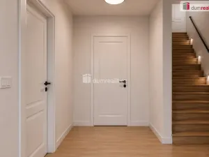 Prodej bytu 4+kk, Ostrov - Květnová, 93 m2