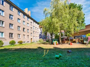 Prodej bytu 3+1, Olomouc, U místní dráhy, 64 m2