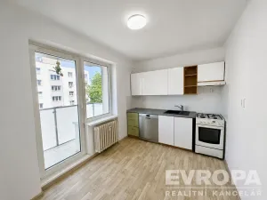Prodej bytu 3+1, Plzeň - Božkov, Barákova, 91 m2