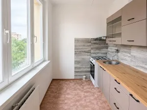 Pronájem bytu 2+1, Chomutov, Zahradní, 51 m2