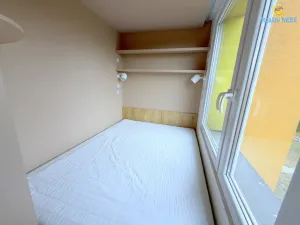 Pronájem bytu 1+kk, Praha - Prosek, Veltruská, 27 m2