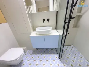 Pronájem bytu 1+kk, Praha - Prosek, Veltruská, 27 m2